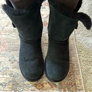 Women’s Ugg Bailey Button Black